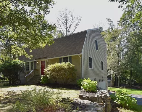 331 Cooper Rd, Northbridge, MA 01534