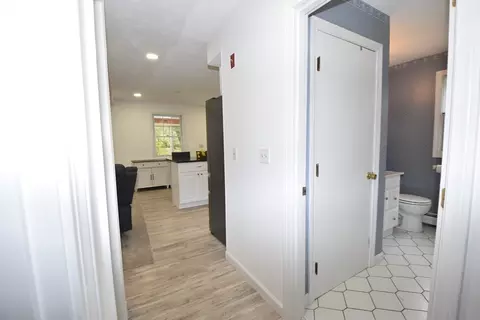 Entry Way - 331 Cooper Rd, Northbridge, MA 01534 photo 1 of 2