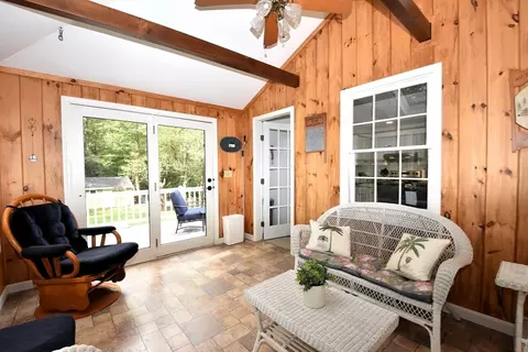 Exterior - 331 Cooper Rd, Northbridge, MA 01534 photo 4 of 8