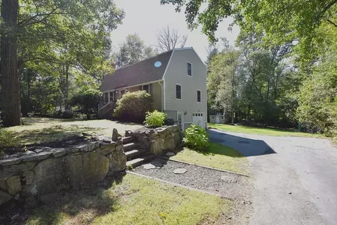 Exterior - 331 Cooper Rd, Northbridge, MA 01534 photo 7 of 8