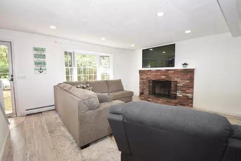 Living - 331 Cooper Rd, Northbridge, MA 01534 photo 1 of 1