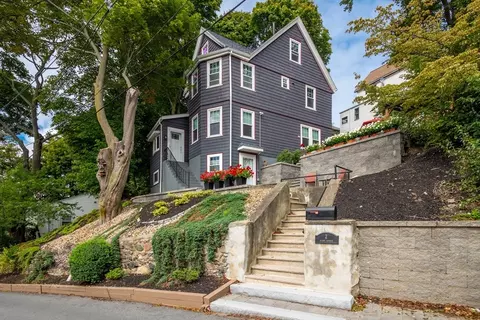 2 Deane Ave, Winthrop, MA 02152