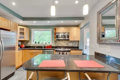 2 Deane Ave, Winthrop, MA 02152 photo 10