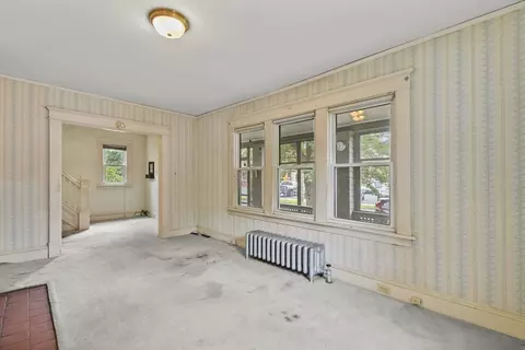 124 Washington St, Springfield, MA 01108 photo 6