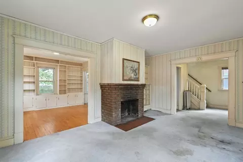 124 Washington St, Springfield, MA 01108 photo 5