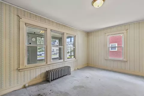124 Washington St, Springfield, MA 01108 photo 4