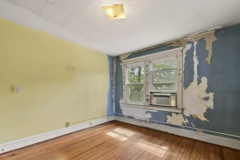 124 Washington St, Springfield, MA 01108 photo 22