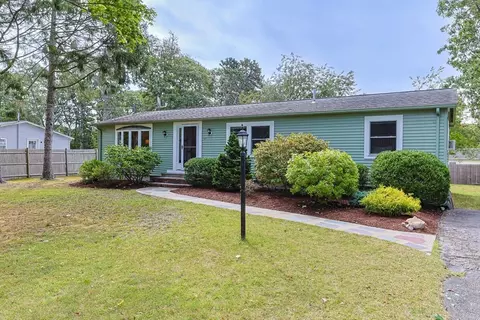 35 Driftwood Cir, Harwich, MA 02645