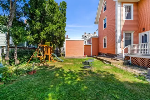 33 Middle St, Gloucester, MA 01930 photo 3