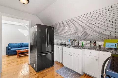 33 Middle St, Gloucester, MA 01930 photo 36