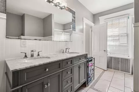 33 Middle St, Gloucester, MA 01930 photo 27