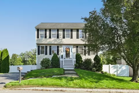 15 Rivers Edge Pl, Methuen, MA 01844