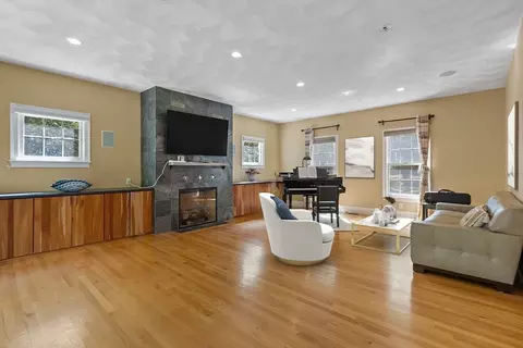 19 Barton Rd, Harvard, MA 01451 photo 4