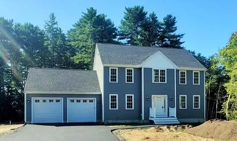 5 Seipet St, Carver, MA 02330