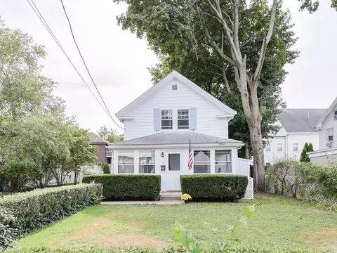 78 Chestnut St, Watertown, MA 02472