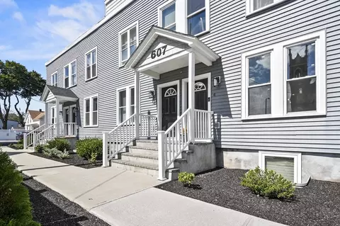 607 Cambridge St #4, Worcester, MA 01610