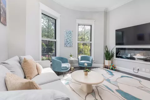 21 Worcester Sq #2, Boston, MA 02118