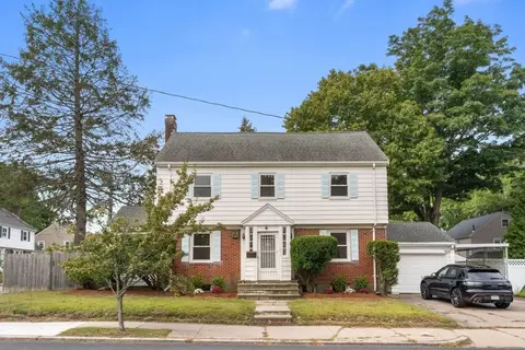 188 Corey St, West Roxbury, MA 02132