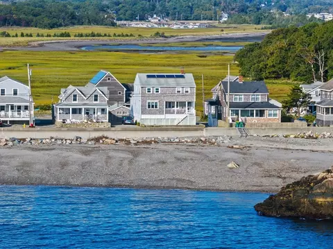 151 Glades Rd, Scituate, MA 02066