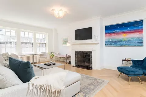 50 Commonwealth Ave #605, Boston, MA 02116