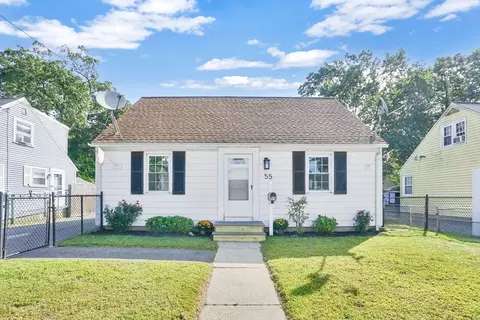55 Pheland St, Springfield, MA 01109