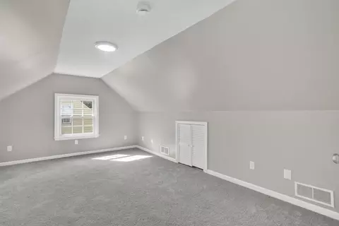55 Pheland St, Springfield, MA 01109 photo 21