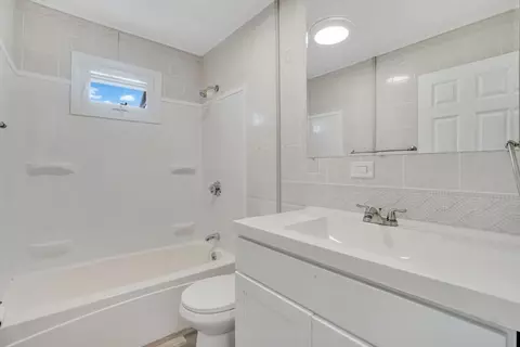 55 Pheland St, Springfield, MA 01109 photo 13