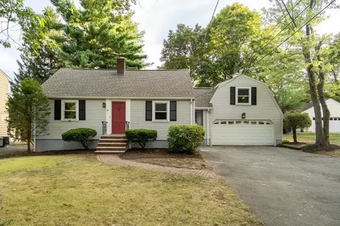 46 Middle St, Lexington, MA 02421