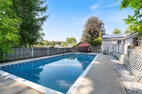 Exterior - 7 Jade St, Methuen, MA 01844 photo 4 of 12