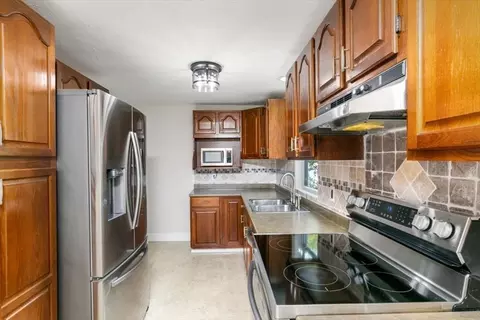 Kitchen - 7 Jade St, Methuen, MA 01844 photo 2 of 3