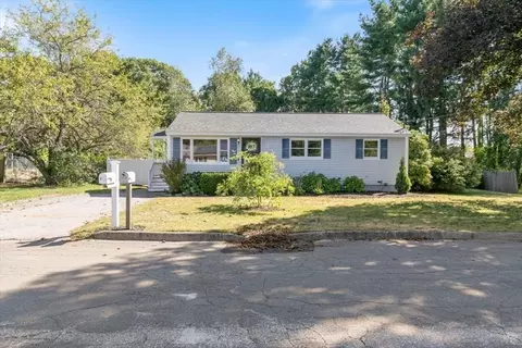 Exterior - 7 Jade St, Methuen, MA 01844 photo 9 of 12