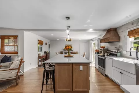 23 Elnora Dr, Worcester, MA 01606 photo 8