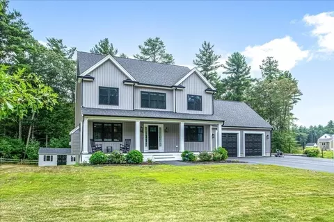 30 Harvestwood Ln, Middleboro, MA 02346