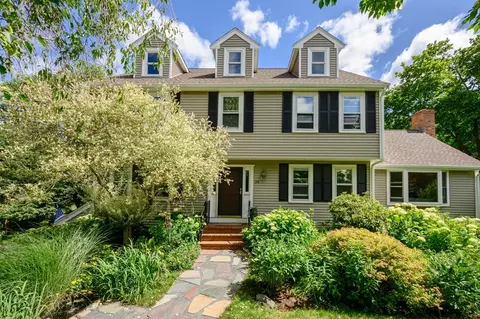 34 New Bridge St, Hingham, MA 02043 photo 3