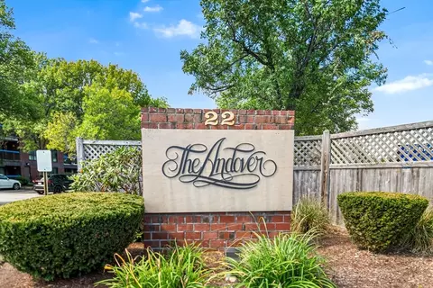 22 Railroad St #311, Andover, MA 01810