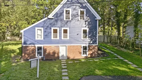 11 Willow Ave, East Bridgewater, MA 02333