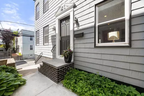 9 Short St, Charlestown, MA 02129