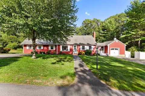 9 Cobleigh Dr, Tewksbury, MA 01876