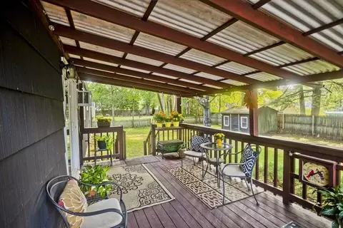 Exterior - 68 Saffron Cir, Springfield, MA 01129 photo 4 of 7