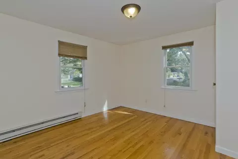 Bedroom - 68 Saffron Cir, Springfield, MA 01129 photo 6 of 8