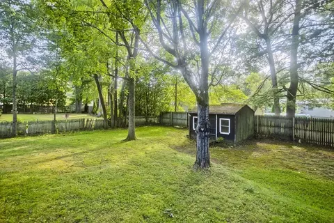 Exterior - 68 Saffron Cir, Springfield, MA 01129 photo 5 of 7