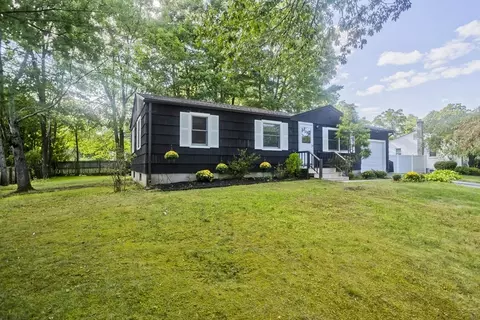 Exterior - 68 Saffron Cir, Springfield, MA 01129 photo 1 of 7
