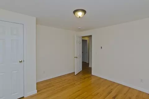 Bedroom - 68 Saffron Cir, Springfield, MA 01129 photo 1 of 8