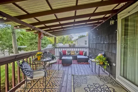 Exterior - 68 Saffron Cir, Springfield, MA 01129 photo 3 of 7