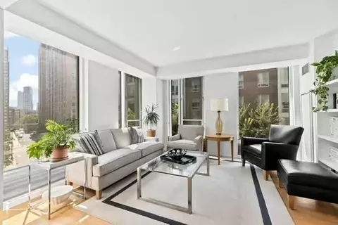 2 Earhart St #406, Cambridge, MA 02141