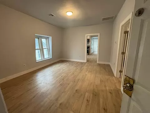 7 Winthrop St, Worcester, MA 01604 photo 7