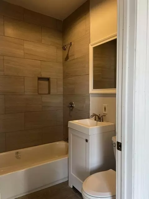 7 Winthrop St, Worcester, MA 01604 photo 3