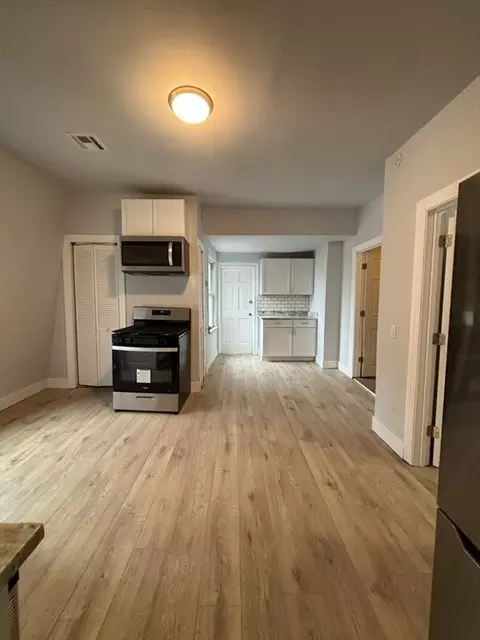 7 Winthrop St, Worcester, MA 01604 photo 11