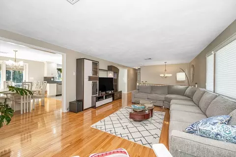 66 Colburn Rd, Reading, MA 01867 photo 4