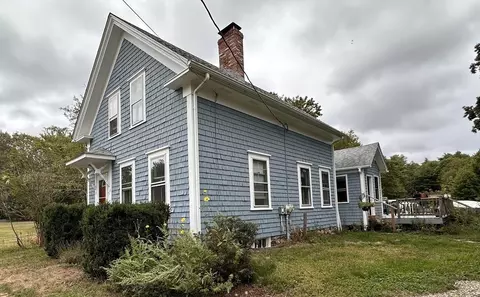184 Rocky Meadow St, Middleboro, MA 02346